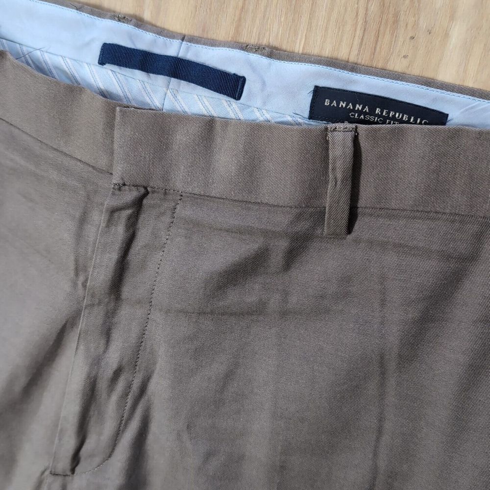 Banana Republic Classic fit Stretch Mens pants grey preppy sz 36x32 Brown Pleat